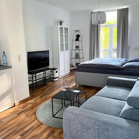 Zentrale Ferienwohnung mit Balkon in Aachen Exterior foto