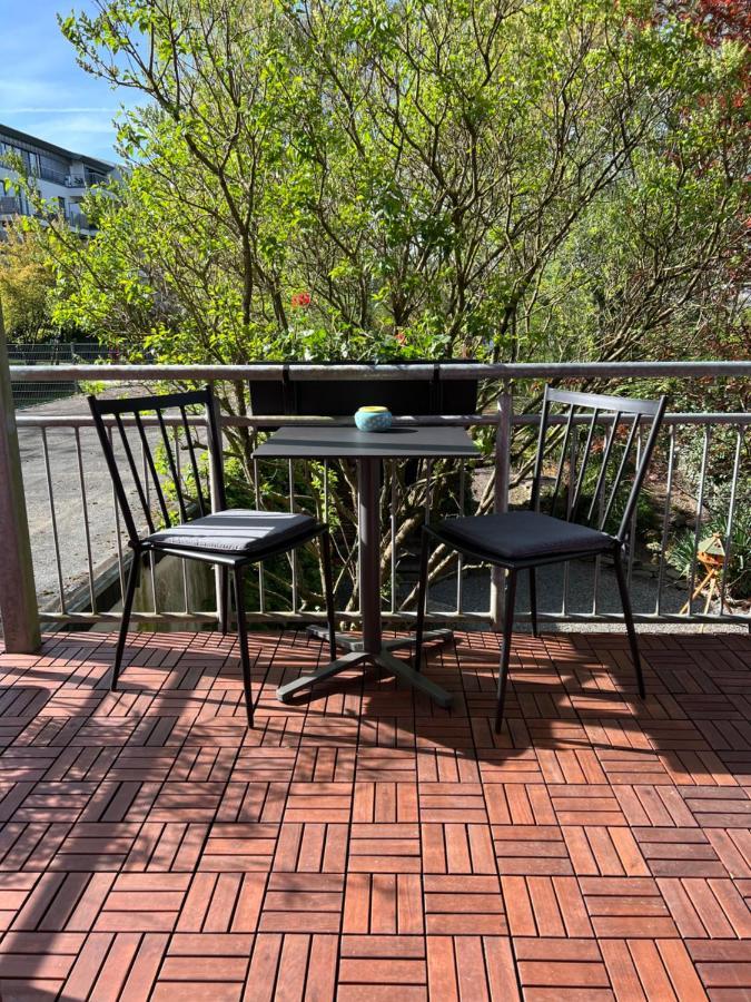 Zentrale Ferienwohnung mit Balkon in Aachen Exterior foto